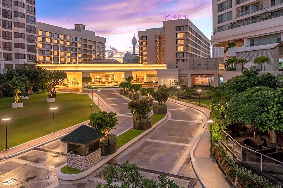 Cinnamon Grand Hotel
